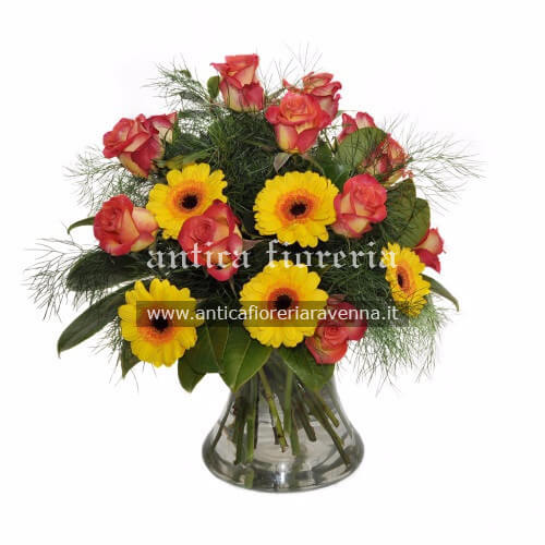 Bouquet di rose e gerbere Bouquet di rose e gerbere